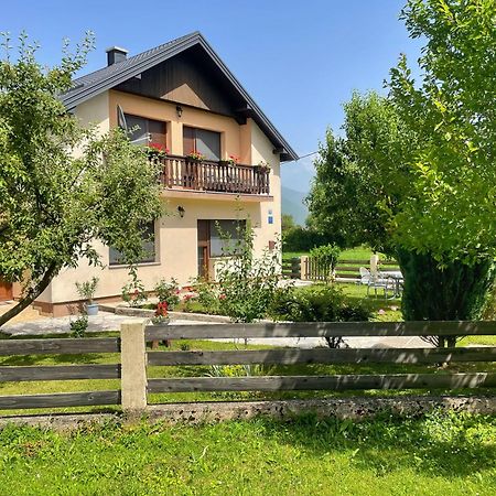 Apartment Arya Кореница Екстериор снимка