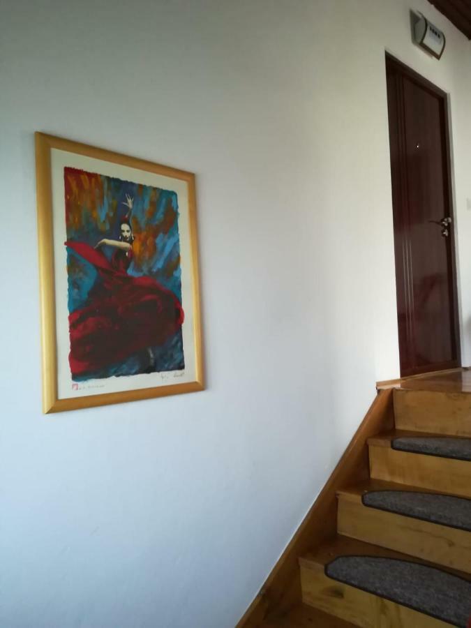 Apartment Arya Кореница Екстериор снимка